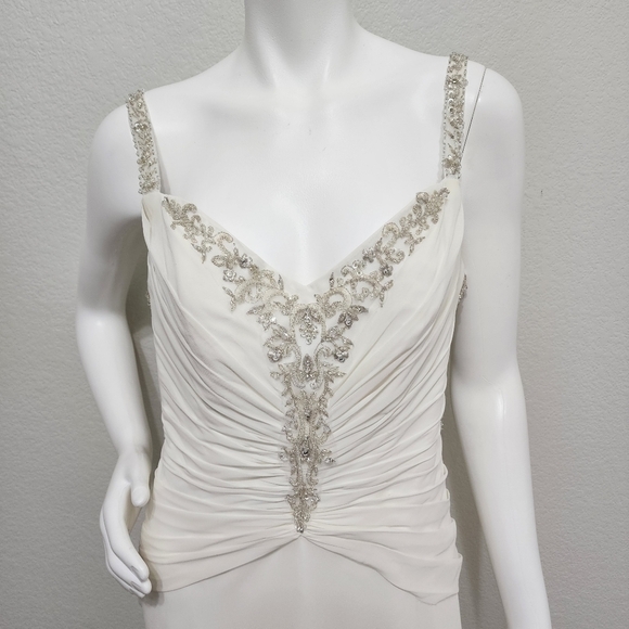 NWT Alfred Angelo Ivory Metallic Modern Fit Wedding Gown Size 10 - Picture 2 of 12